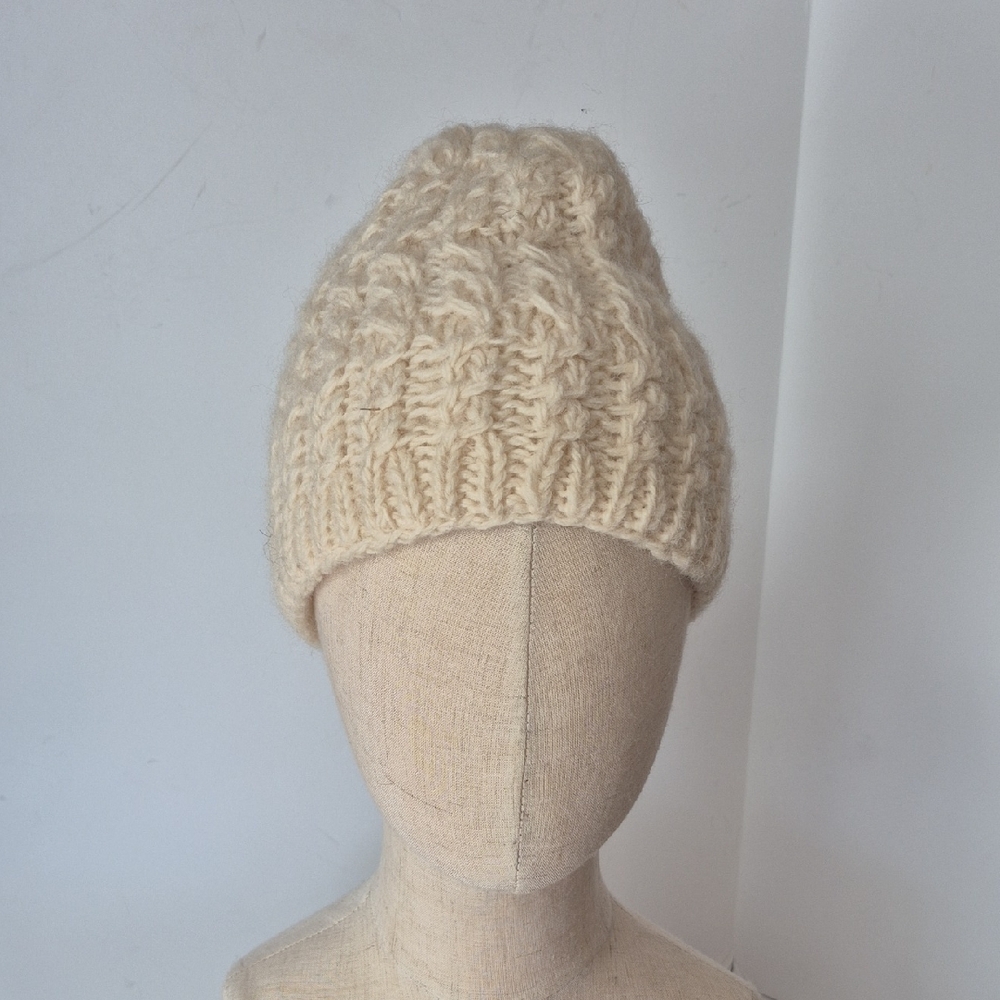 Turtle Fur Women's Cable Knit Beanie Cream Fleece Lined Ears Wool OSFM